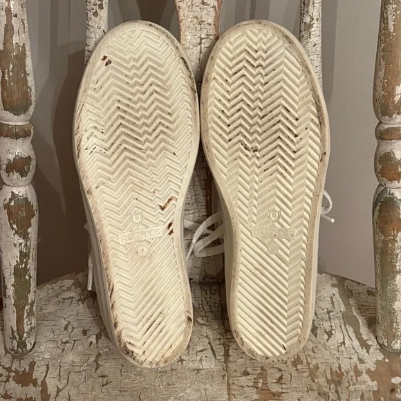 Rothy's The Lace Up Sneaker in the Golden Metallic color Women’s size 7 - Picture 10 of 11